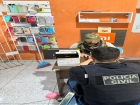 3 pessoas presas e 3 lojas de celular alvo de operação no litoral do Piauí