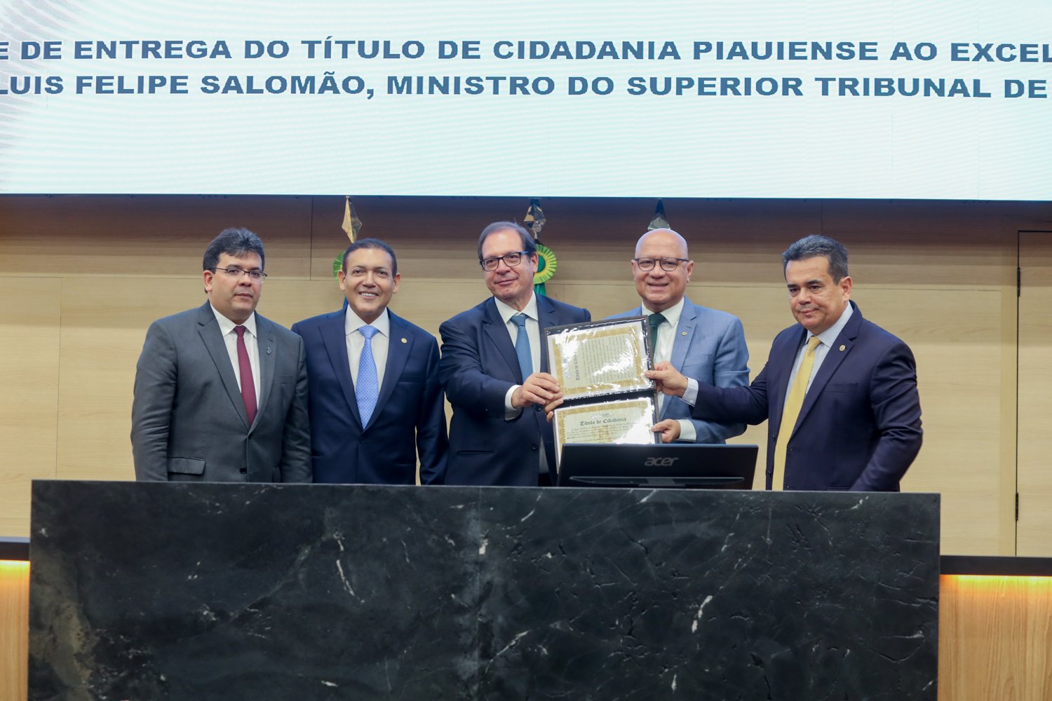 SESSAO_SOLENE_TITULO_DE_CIDADANIA_AO_MINISTRO_DO_STJ_DR__LUIS_FELIPE_SALOMAO_09-08-2024-43.JPG