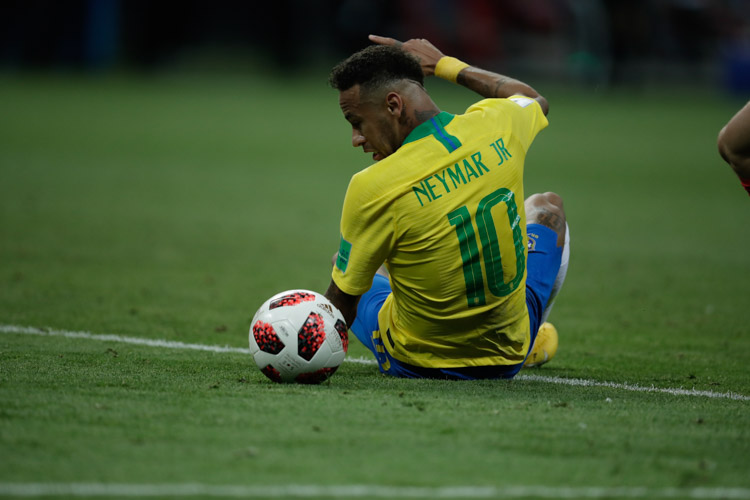 Travado, Brasil perde da Bélgica e é eliminado da Copa do Mundo da