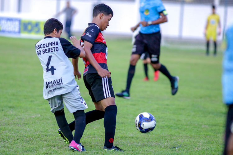 escola-fla-bebeto-sub-13-15.jpg