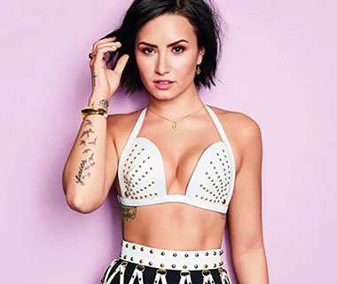 Demi Lovato Hackeada Tem Fotos Ntimas Vazadas Na Web Cidadeverde Com