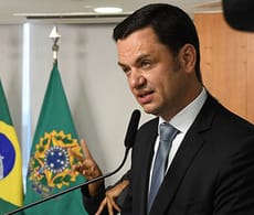 Ministro nega ter falado com Bolsonaro sobre operação da PF contra Milton Ribeiro