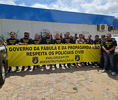 Movimento Polícia Legal realiza ato com policiais civis que atuam em Picos