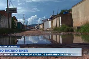 Em Picos, moradores do bairro DNER reclamam da falta de saneamento básico
