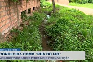 CV Comunidade: moradores do bairro Pedra Mole pedem solução para "rua do fio"
