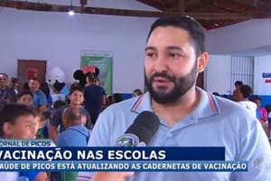 Cartão de vacinação de crianças e adolescentes está sendo atualizado em ação nas escolas de Picos