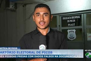 Família é conduzida a Delegacia por apresentar documento falso no cartório eleitoral de Picos