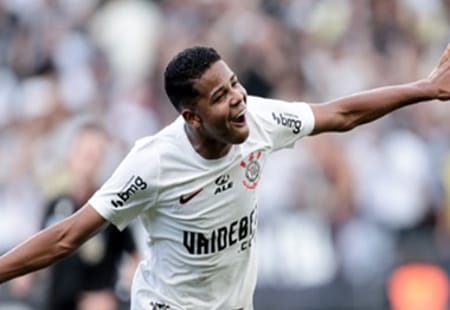 Corinthians domina o Flu e abafa crise com gol de placa de Wesley